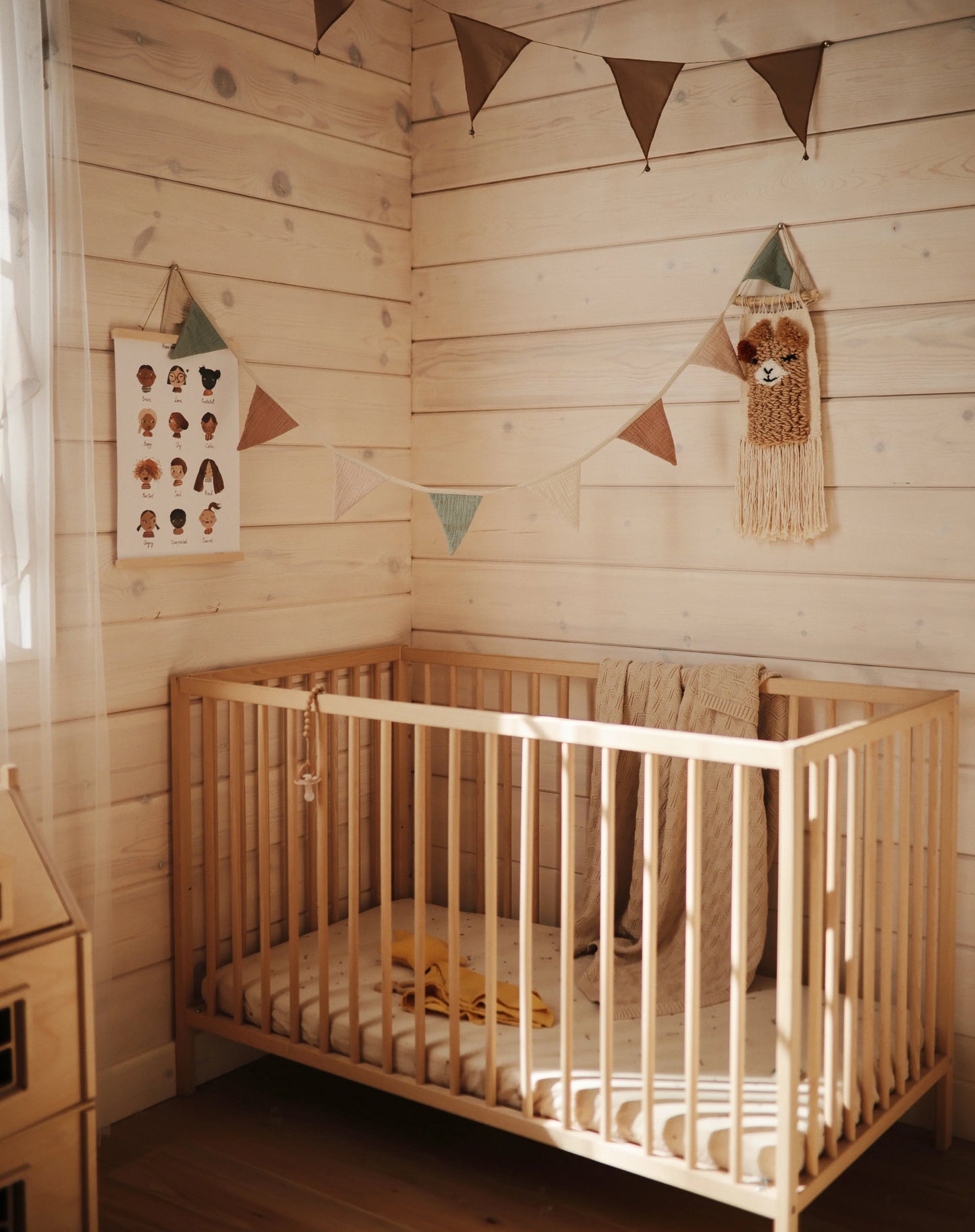 Baby Garland