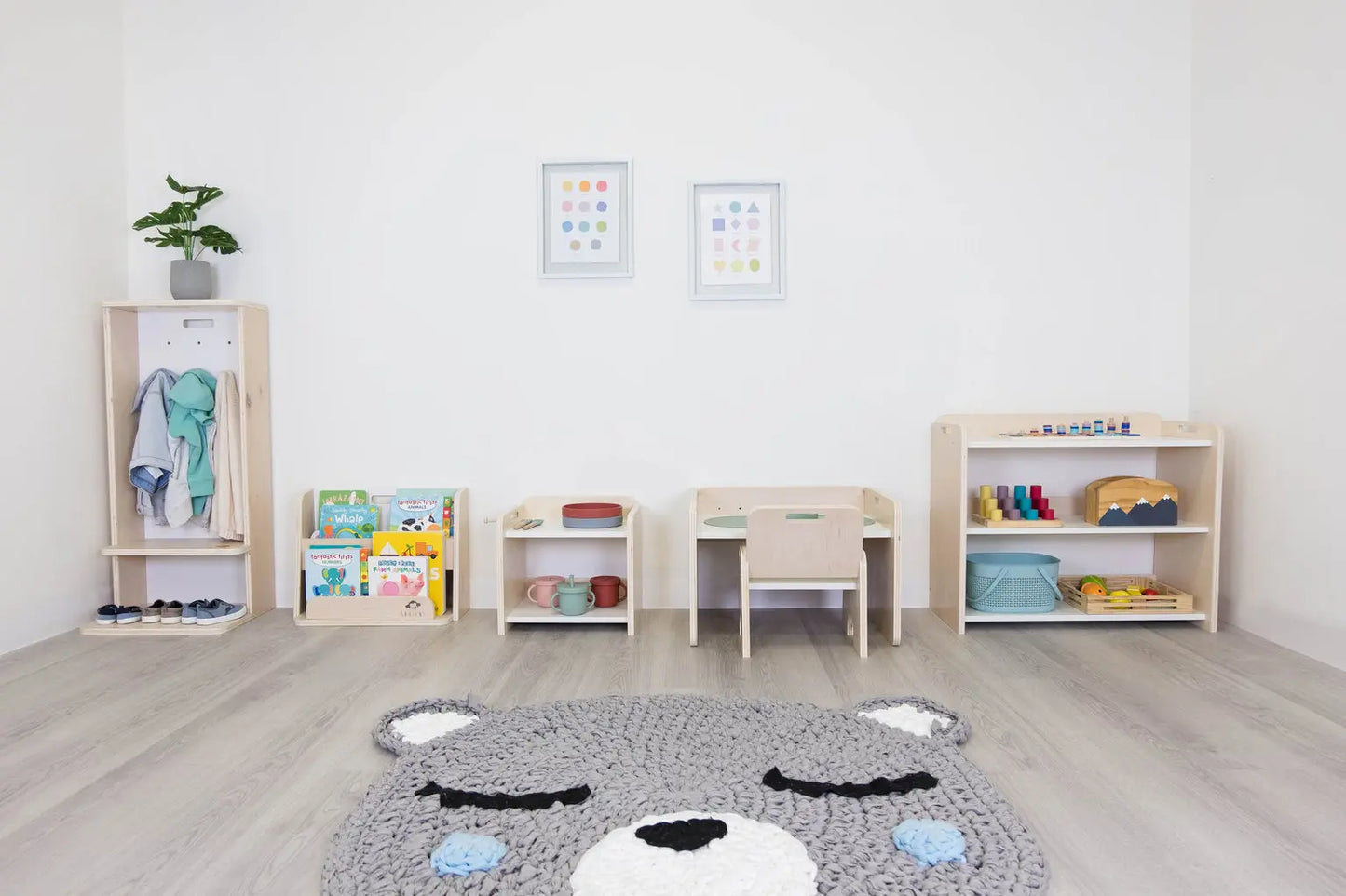 Full Montessori Sapiens Child