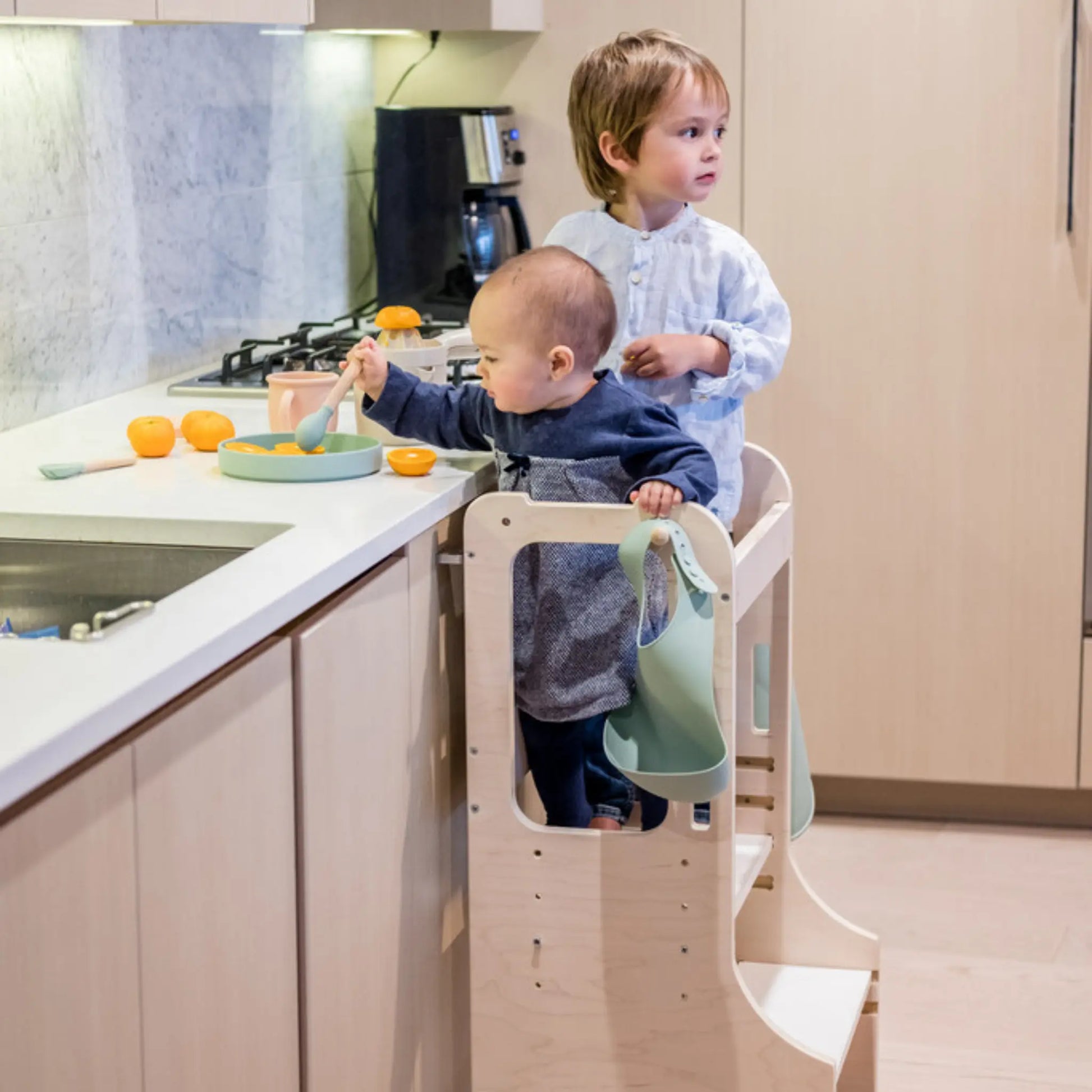 Adjustable Kitchen Tower Learning Stool for Toddlers Sapiens Child