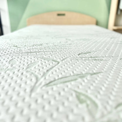 Junior size Optimal Mattress - Soft Bamboo Fabric Sapiens Child