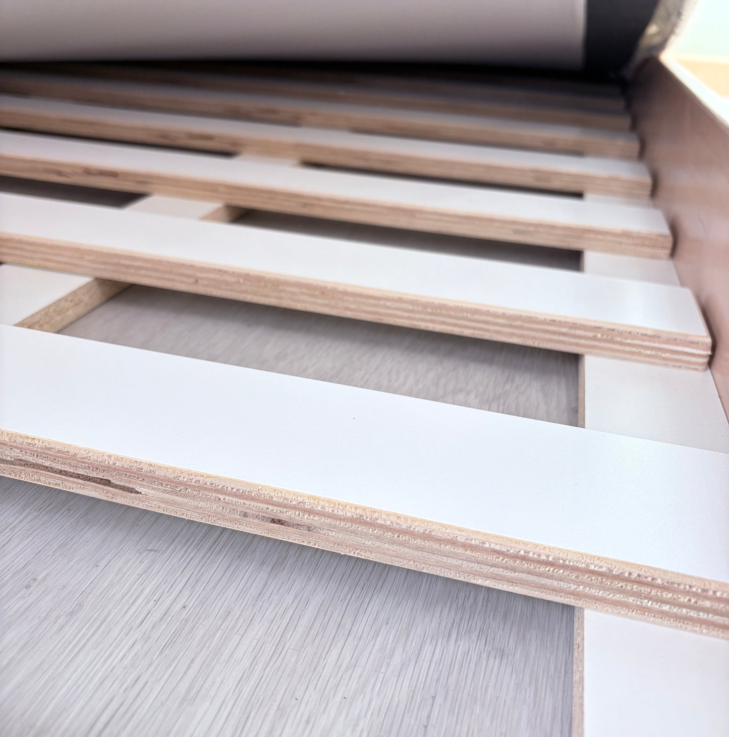 APPLE CRIB - Montessori Floor Bed with Rails & Shelves